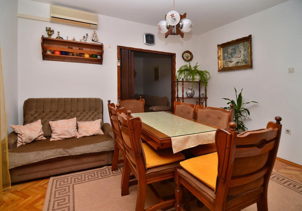 Mucic Apartments Макарска Екстериор снимка